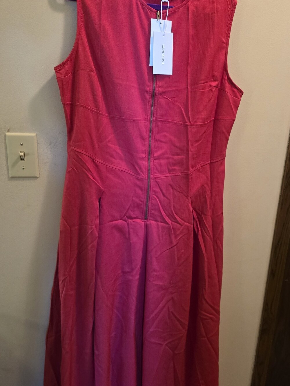 OSOPLIVE Sleeveless Red Maxi Dress with Front Zip XL NWT - Picture 3 of 13